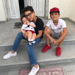 Meet your Posher, Adnen